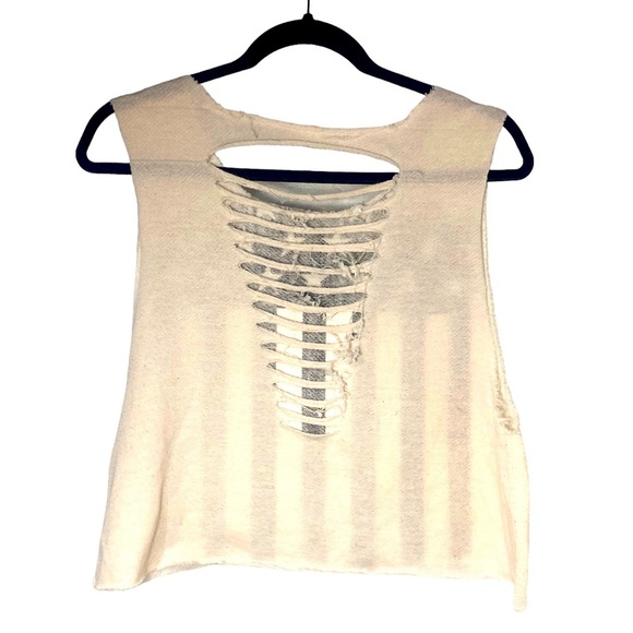 Vall American Flag Distressed Crop Tank Top Size Medium - Picture 2 of 4